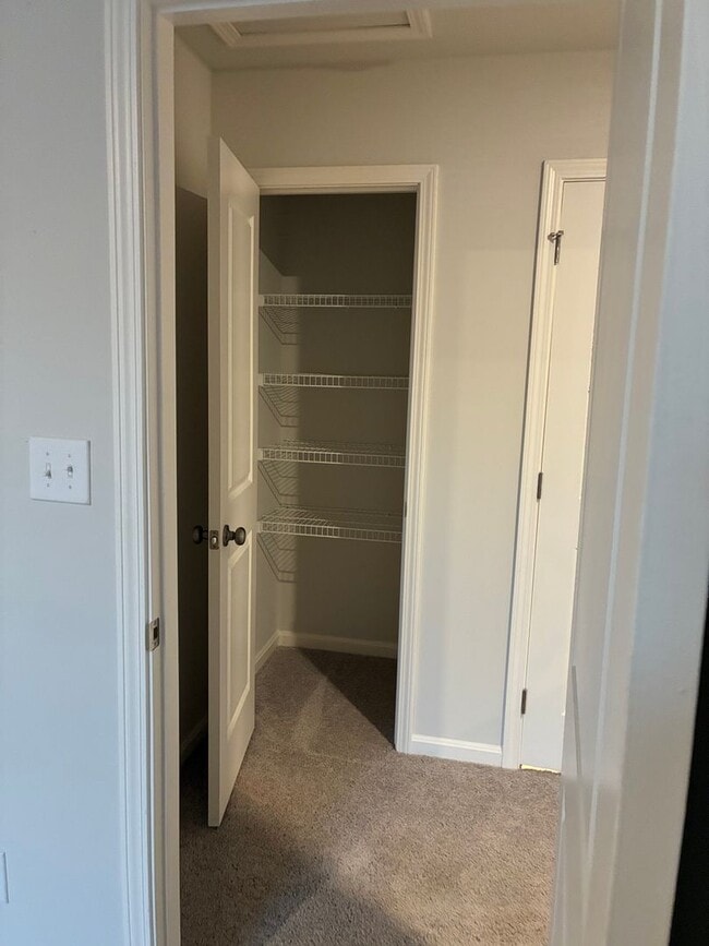 Building Photo - 105 S Osprey Ct