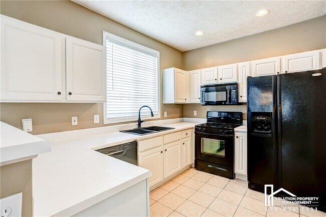 Building Photo - 709 Bedford Ct
