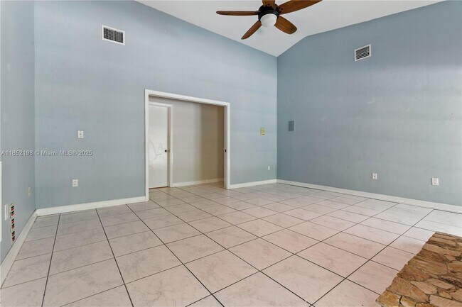 Building Photo - 17900 SW 77th Ave