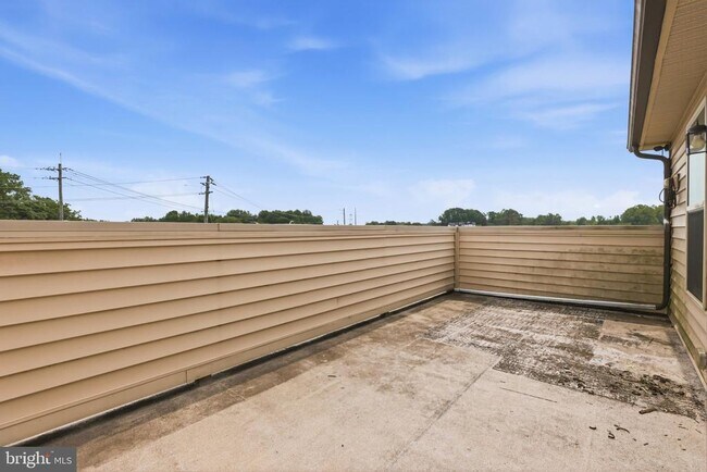 Building Photo - 5714 Richmanor Terrace