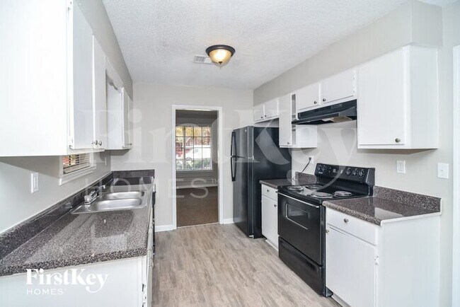 Building Photo - 6631 Cherry Bark Dr