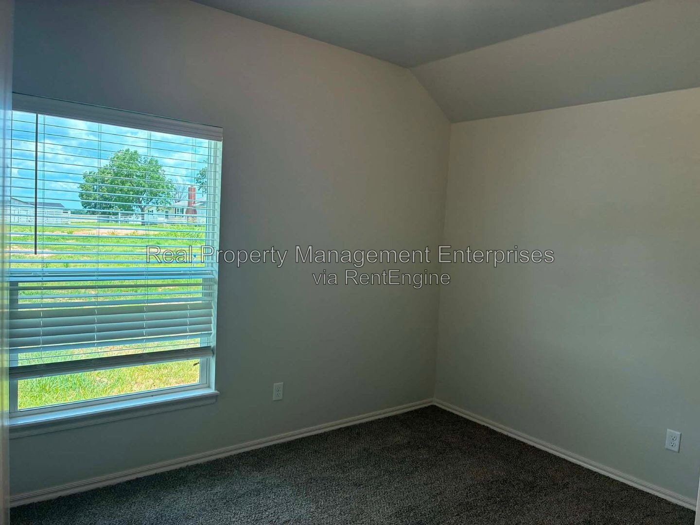 Building Photo - 343751-34E870 E870 Rd