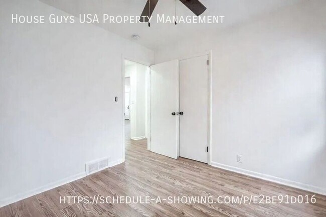 Building Photo - 11409 E 31st St S