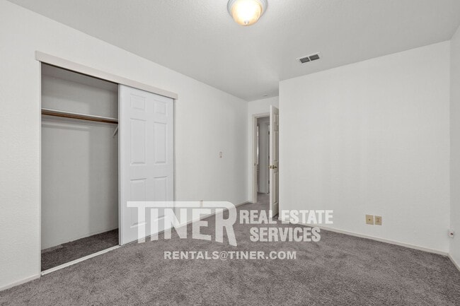Building Photo - 180 Briggs Ranch Dr
