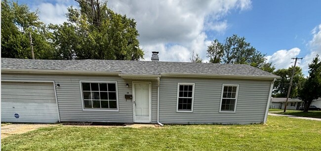 Building Photo - LIMITED TIME**NO APPLICATION FEE**1/2 OFF ...