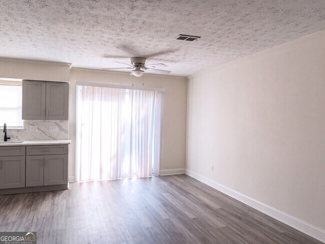 Building Photo - 120 Boley Dr