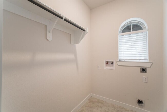 Building Photo - 7397 Mount Greylock Lp