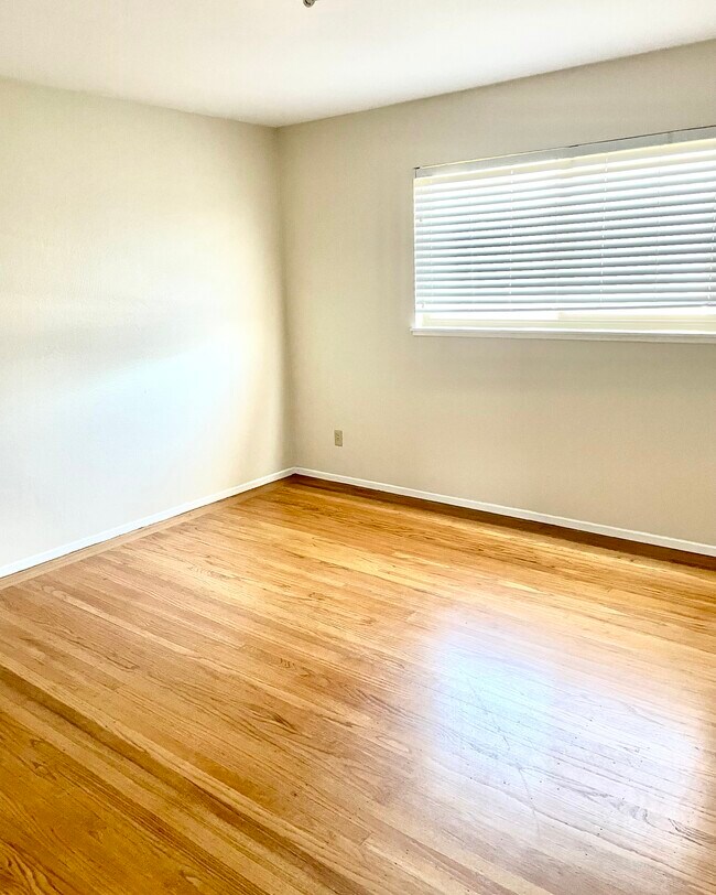 Bedroom 2 - 2938 Brookdale Ave