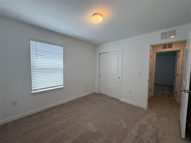 Building Photo - 10627 Hidden Banks Gln