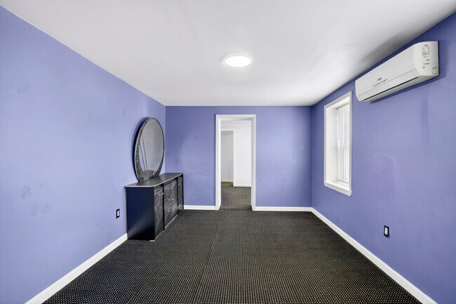 Building Photo - 2245 E Fayette St