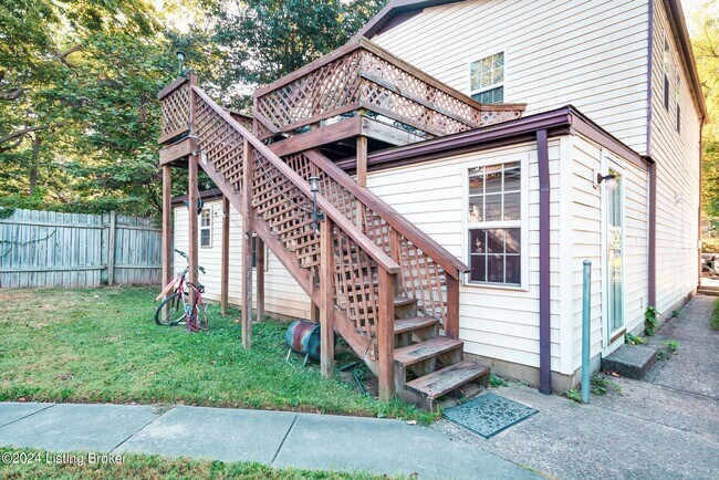 Building Photo - 1612 Ellwood Ave