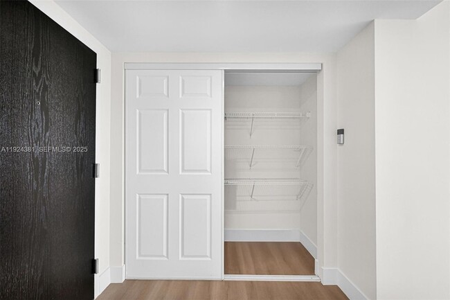 Building Photo - 90 Alton Rd