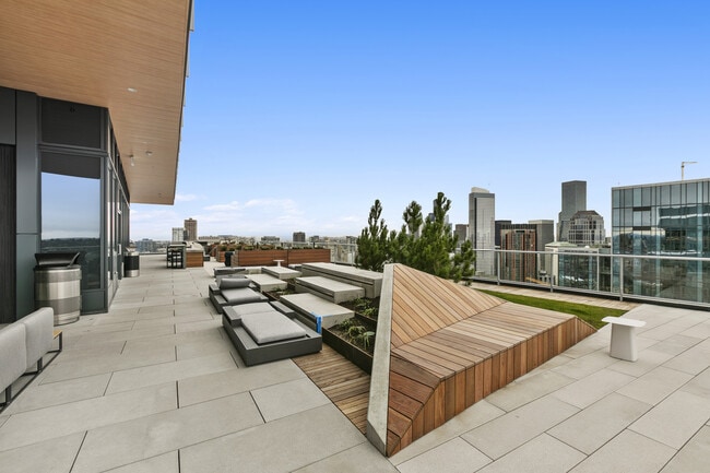Building Photo - Nexus Condominium - 1 bedroom + den