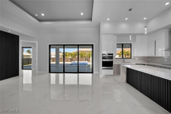 Building Photo - 436 NW 38th Ave