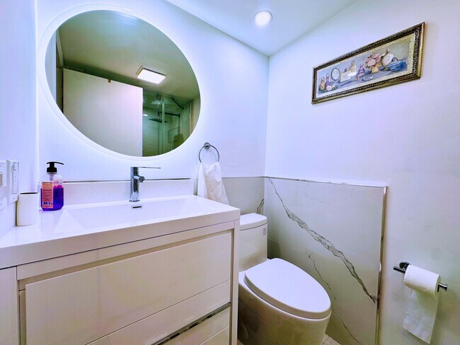 Building Photo - 3850 Galt Ocean Dr