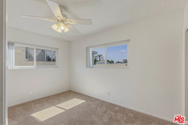 Building Photo - 2701 Kansas Ave