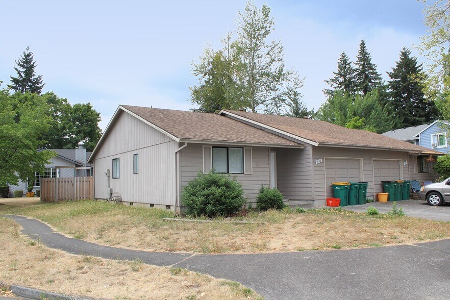 Primary Photo - 804-804 SW 29th Way