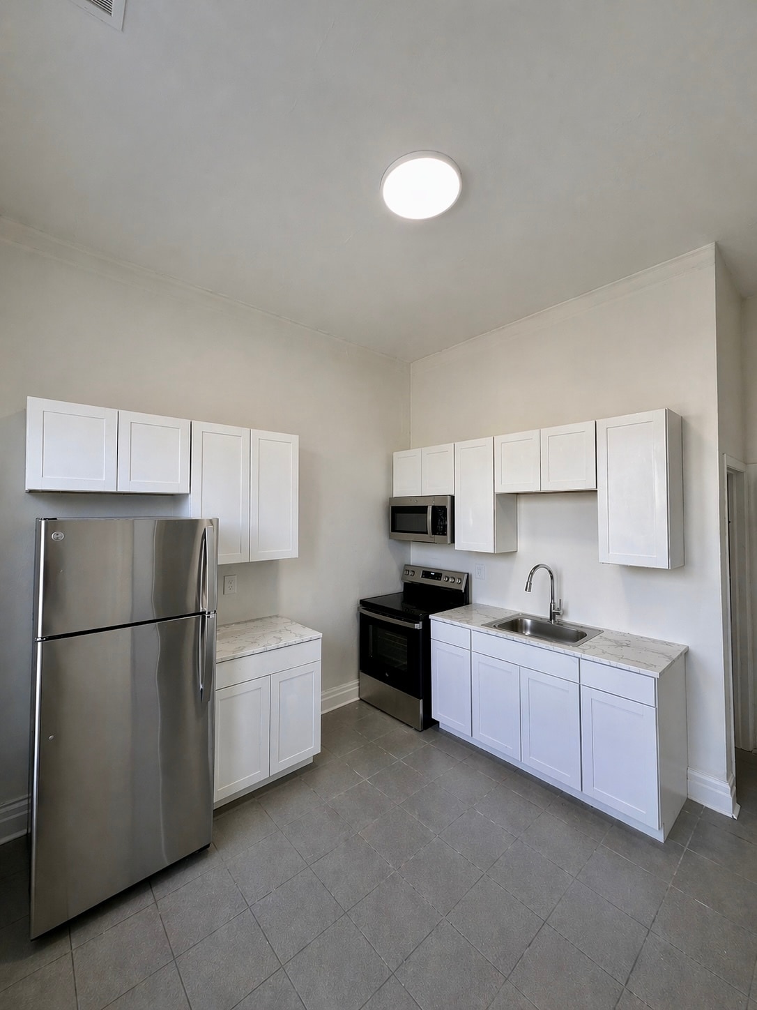 Building Photo - 102 Karl Brown Way