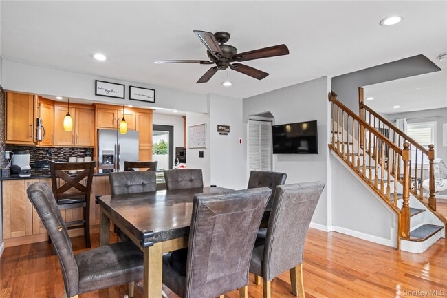 Building Photo - 937 Bowling Green Dr