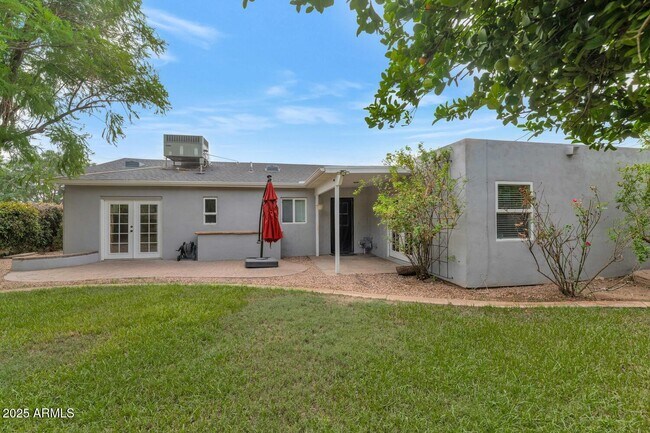 Building Photo - 3822 E Monterosa St