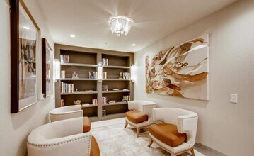 Building Photo - 2 bedroom in Houston TX 77058