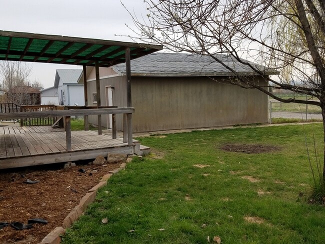 Building Photo - 649 Linda Ln
