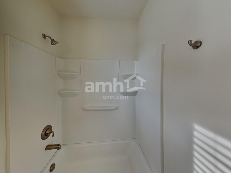 Building Photo - 8060 Rapala Ln