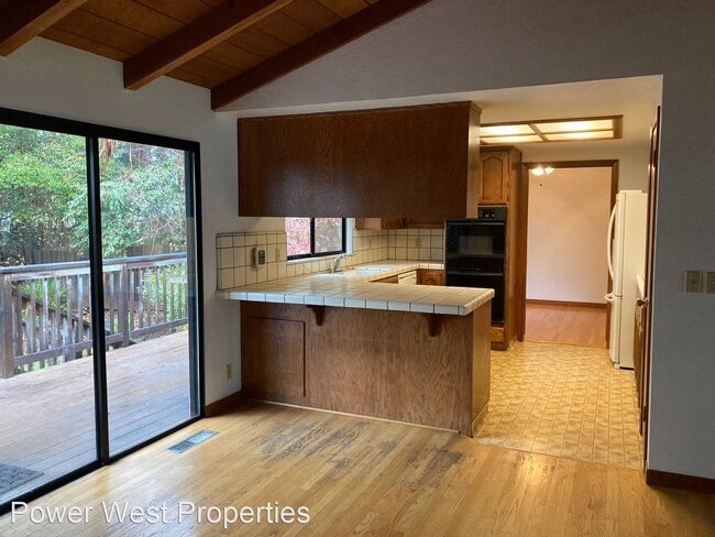 Building Photo - 3 br, 2 bath House - 219 Burlwood Drive