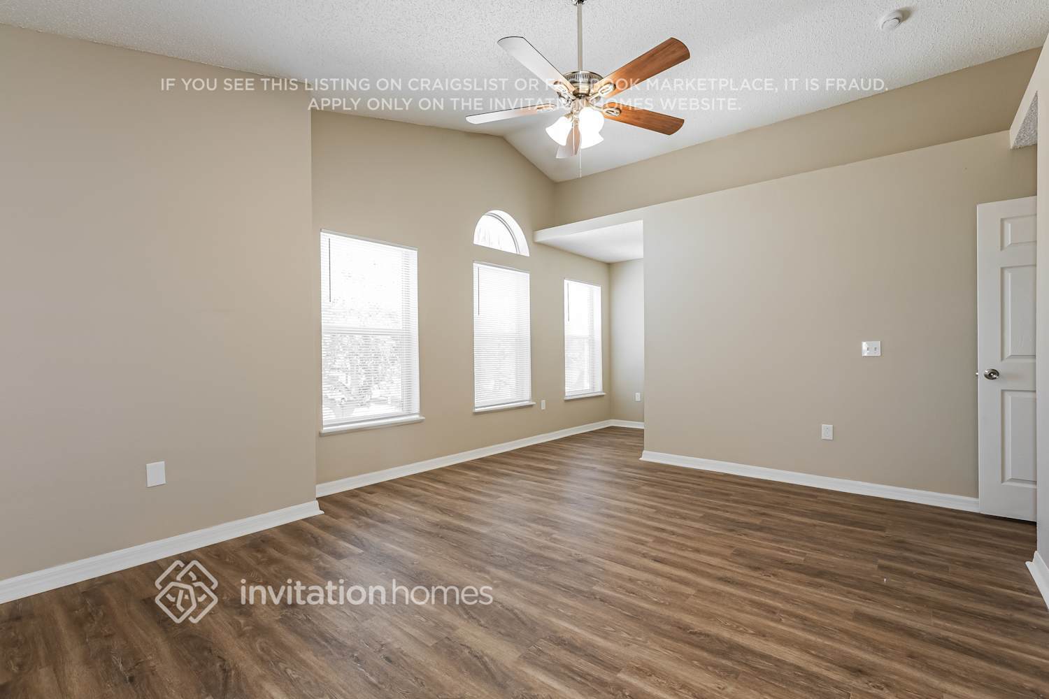 Building Photo - 6210 Calamari Pl