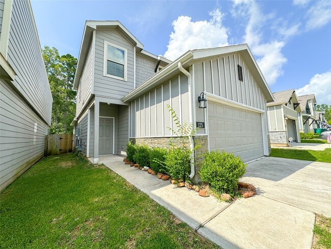 Primary Photo - 125 Camelot Pl Ct
