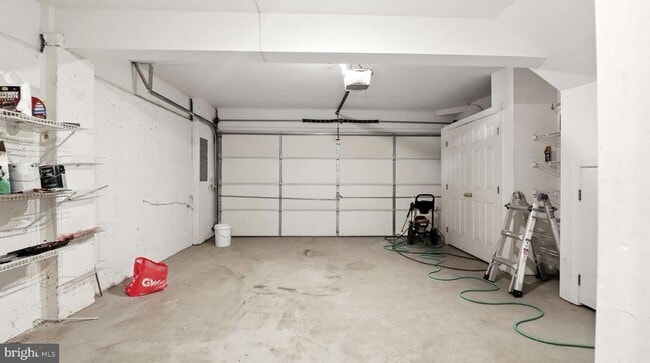Building Photo - 1572 Penzance Way