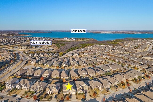 Building Photo - 2003 Silent Shore St