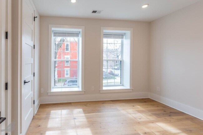 Building Photo - 3001 11th St NW