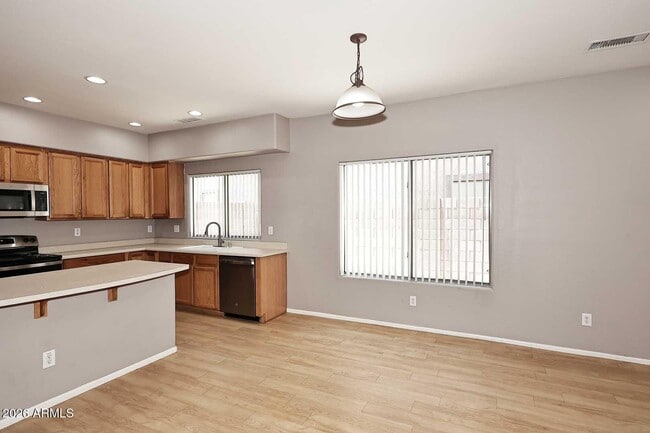 Building Photo - 17430 W Yavapai St