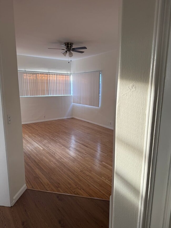 Building Photo - 3781 W. 9th St.