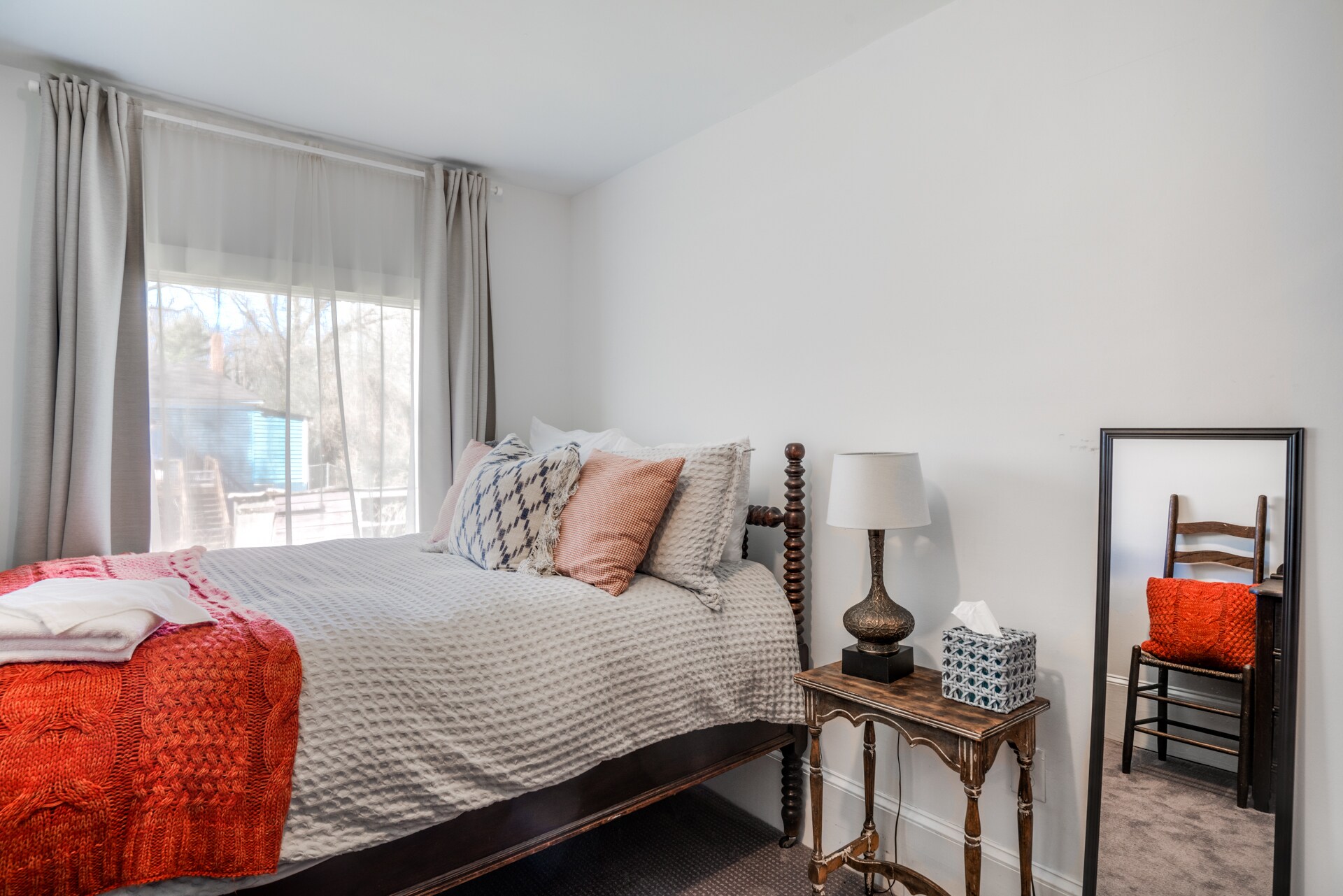 Building Photo - 1433 Desoto Ave SW