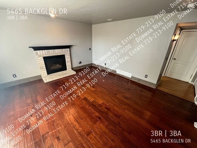 Building Photo - 5465 Backglen Dr