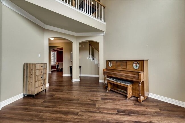 Building Photo - 3802 Frio Way