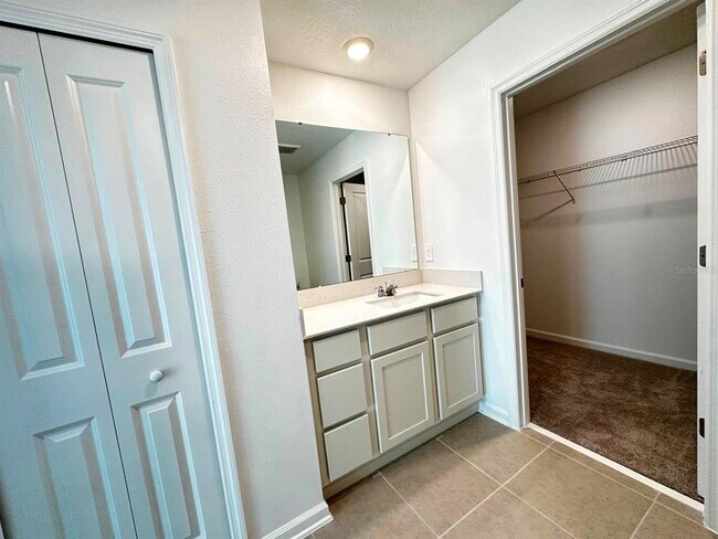 Building Photo - 3874 Amers Lp