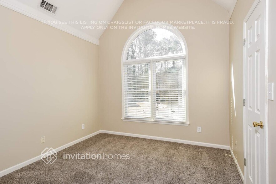 Building Photo - 607 Chase Trail