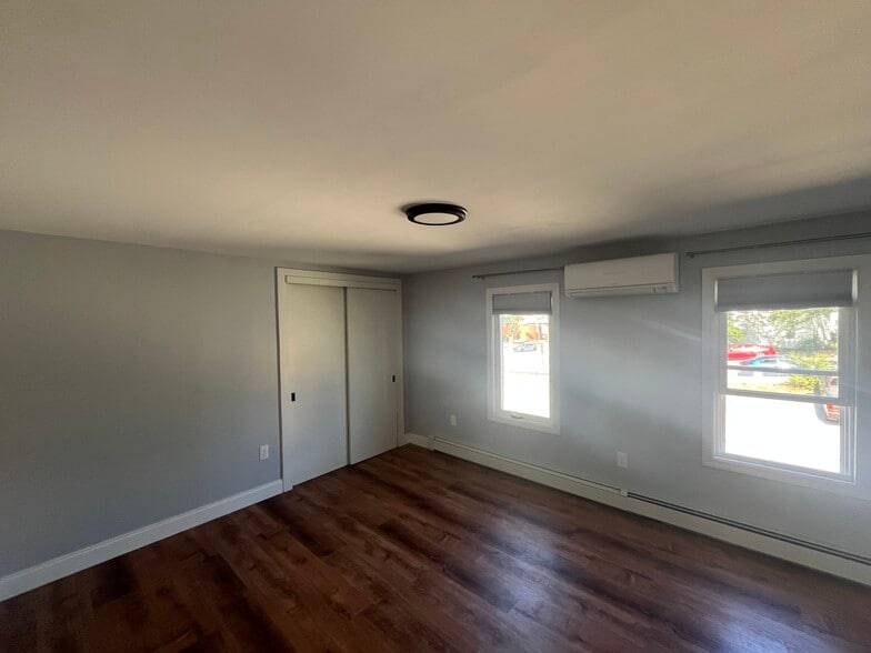 Bedroom 12X16’ with heat pump, LVP flooring, large closet - 9 Boynton St