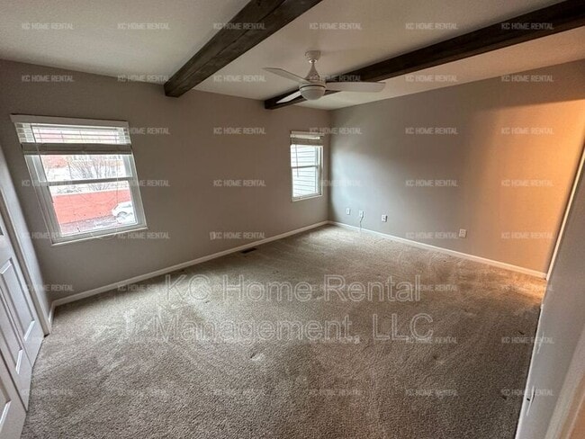Building Photo - 439 W 10th street