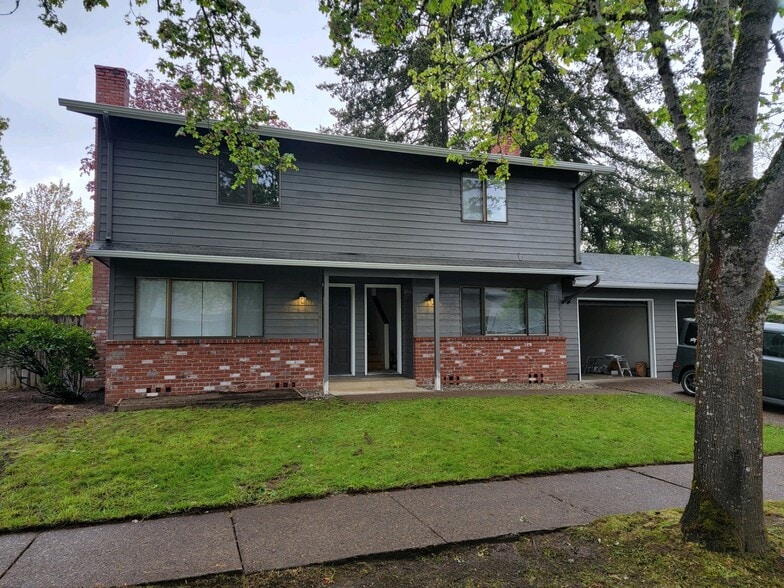 Primary Photo - 218 65th St