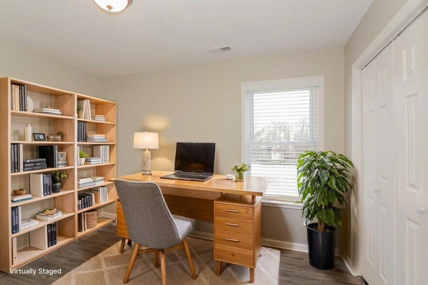 Building Photo - 2808 Faircroft Way