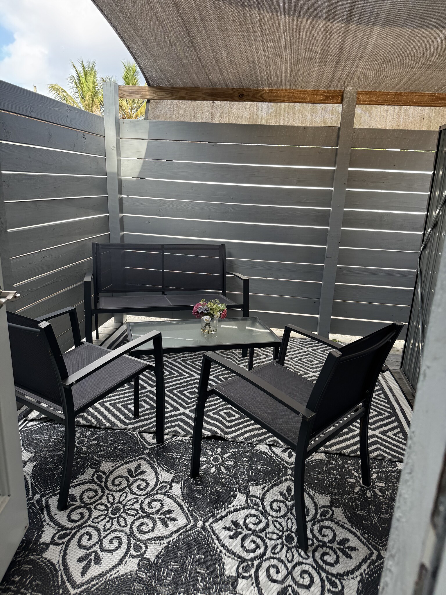 Fully enclosed private patio - 1214 NE 5th Ter