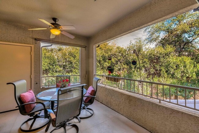 Building Photo - 15151 N Frank Lloyd Wright Blvd