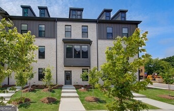 Building Photo - 612 Marimba Pike