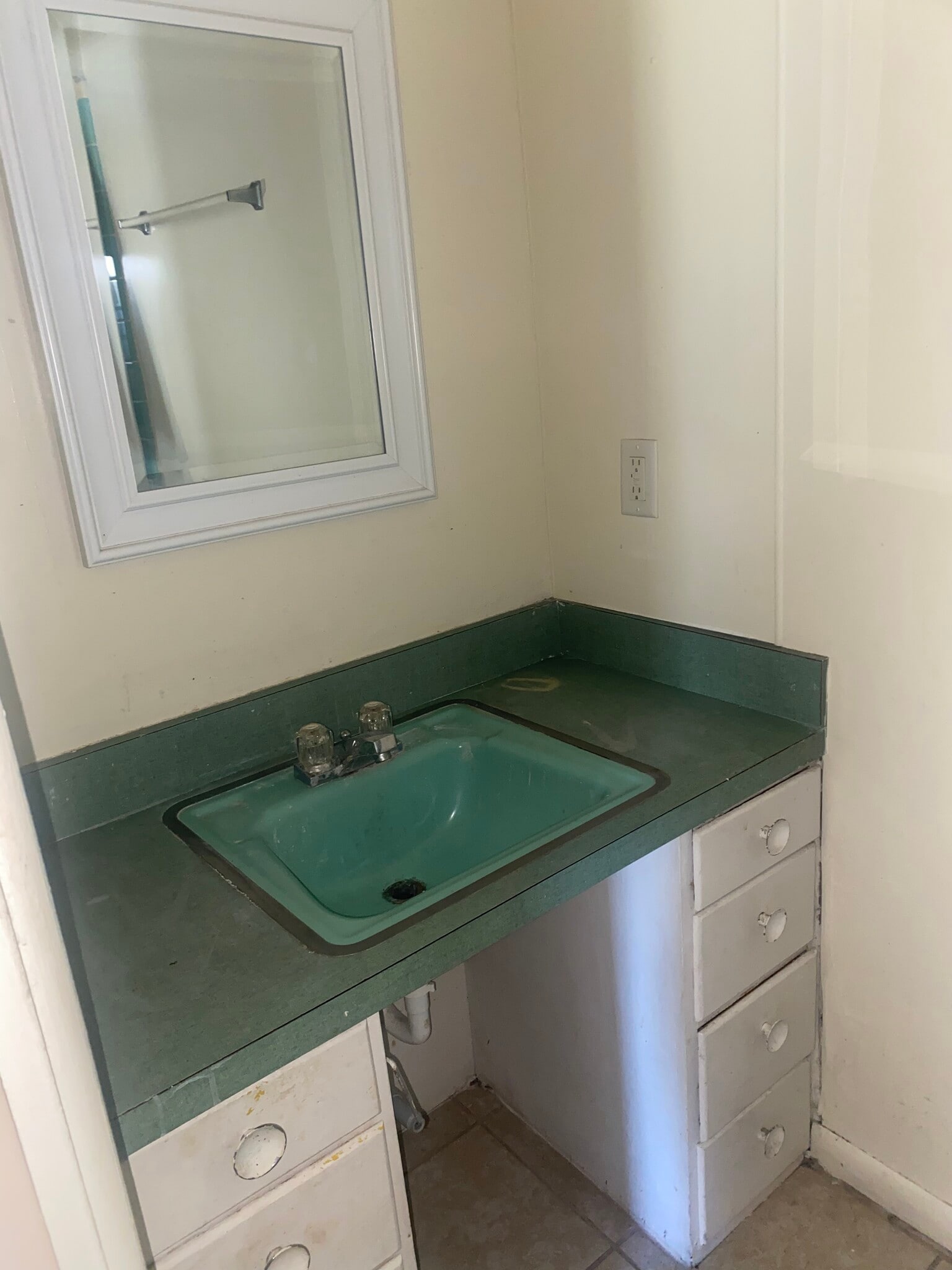 Building Photo - 1845 Orangewood Ave SW