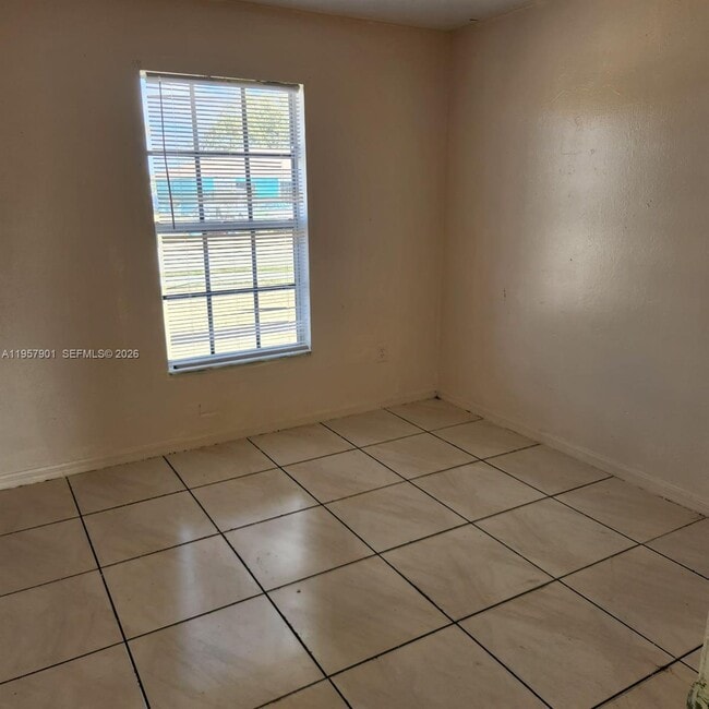 Building Photo - 3241 Willin St