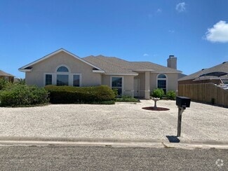 Building Photo - AFFORDABLE ISLAND LIVING!